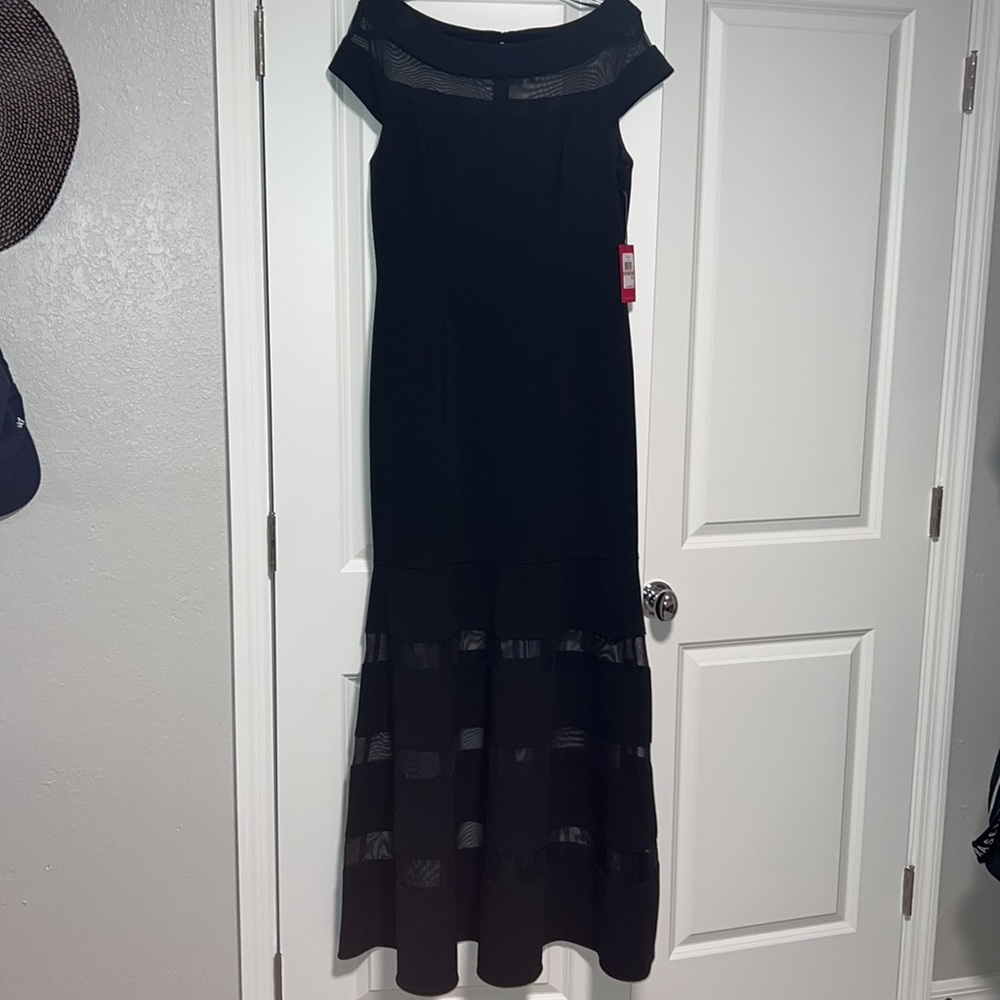 Brand New & Never worn - Vince Camuto Mermaid Gown